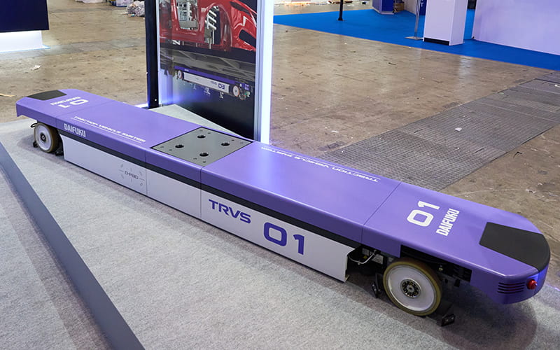 自動車生産ライン向けAGV「TRVS（トラヴィス）」