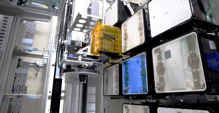 ワイヤレス給電システムHID用電源装置「HID4-BA」の図